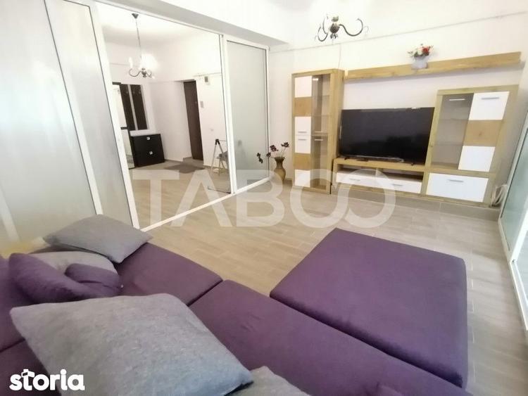 Apartament cu 3 camere semidecomandat, mobilat în Ștrand