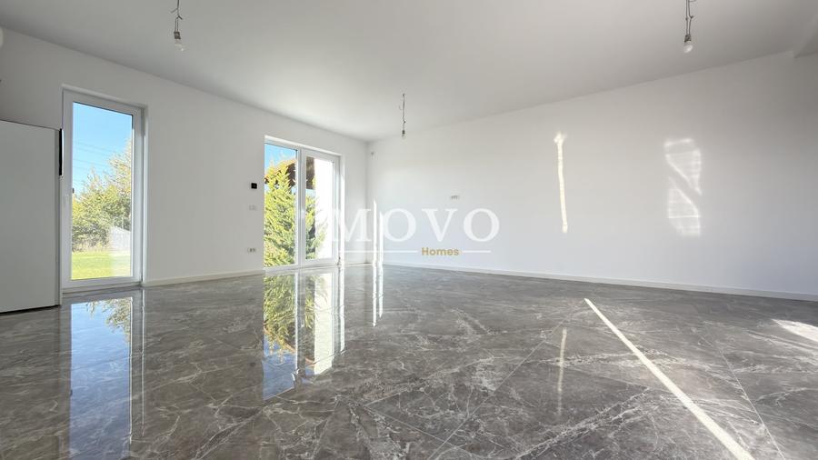 Duplex cu 3 camere cu Canalizare în Dumbrăvița
