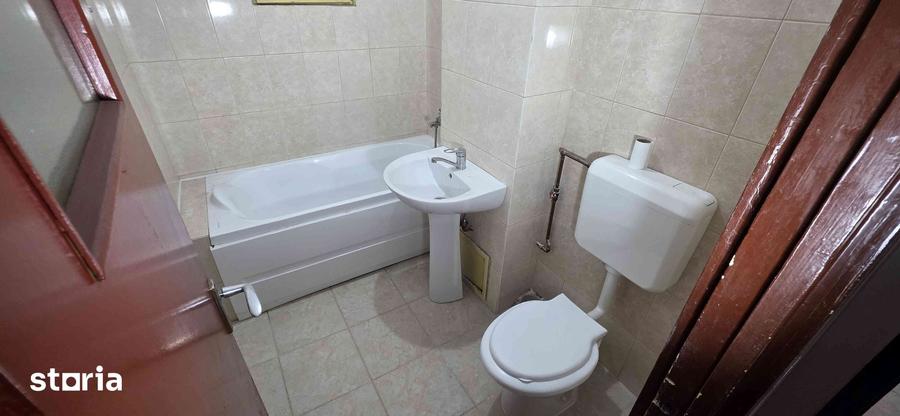Apartament cu 2 camere semidecomandat în Cantacuzino