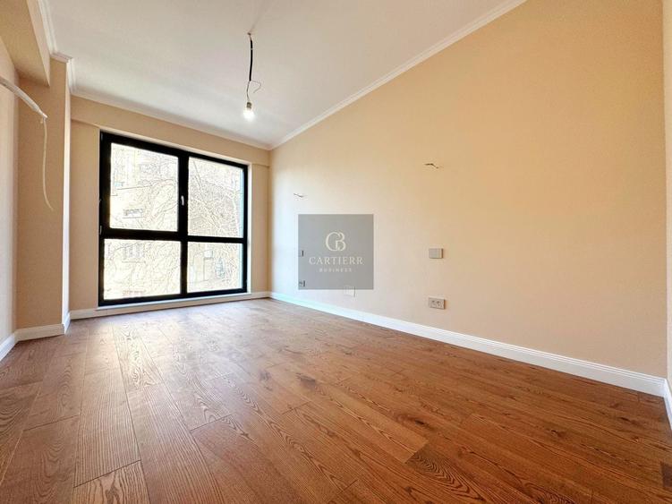 Apartament cu 4 camere decomandat în Unirii