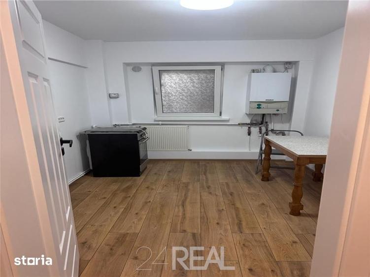 Apartament cu 4 camere decomandat în Tineretului