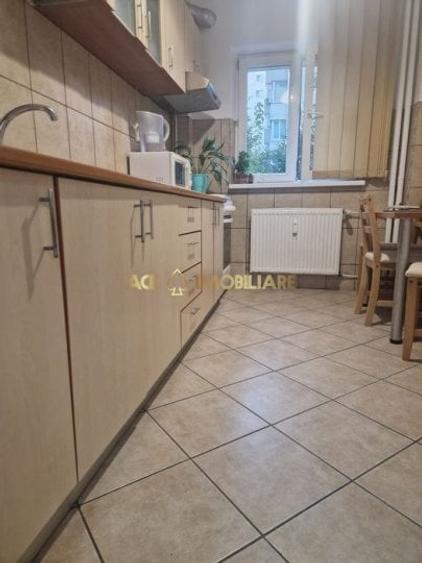 Apartament cu 2 camere decomandat, mobilat în Basarabia