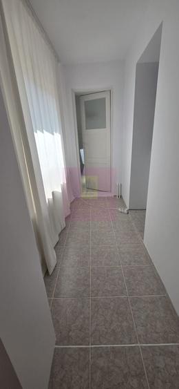 Casă individuală cu 4 camere cu Canalizare în Central