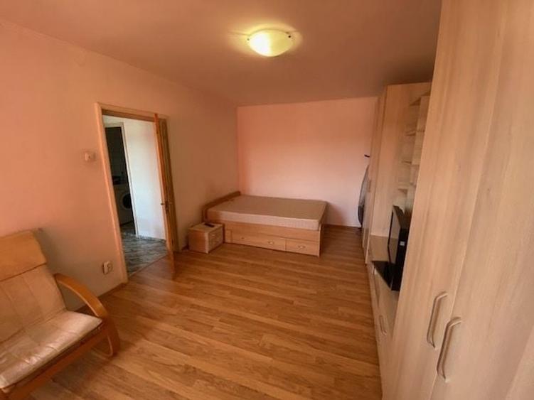 Apartament cu 2 camere decomandat în Colentina