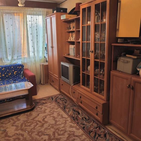 Apartament cu 2 camere semidecomandat în Sud