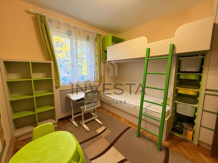 Apartament cu 3 camere semidecomandat, mobilat în Gheorgheni