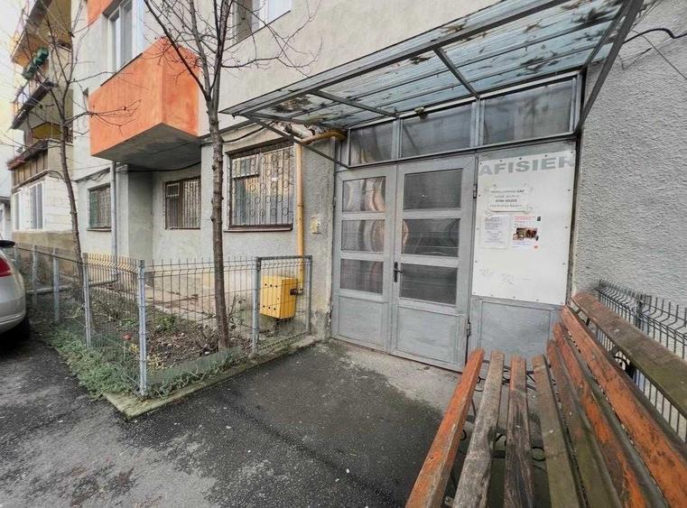 Apartament cu 2 camere semidecomandat în Central