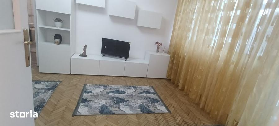 Apartament cu 2 camere semidecomandat în Grivița