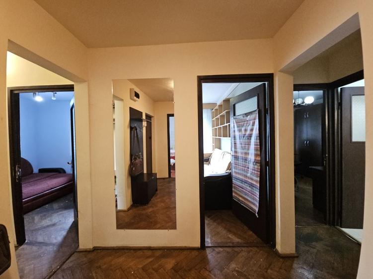 Apartament cu 4 camere decomandat în Mănăștur