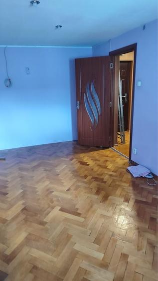 Apartament cu 2 camere decomandat în Petros