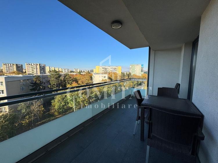 Apartament cu 3 camere semidecomandat, mobilat în Gheorgheni