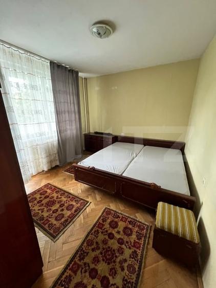 Apartament cu 3 camere decomandat, mobilat în Central
