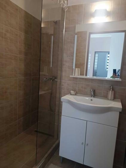 Apartament cu 2 camere decomandat în Circumvalațiunii