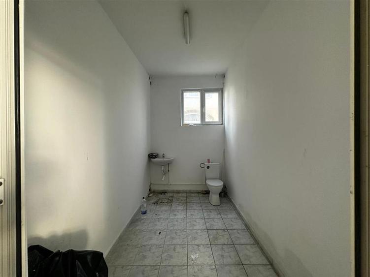 Hala 220mp, zona Complex Siraj, Manta Rosie - 15