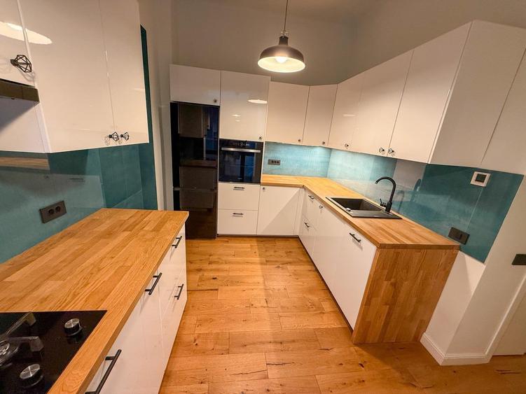 Apartament cu 4 camere în Dorobanți