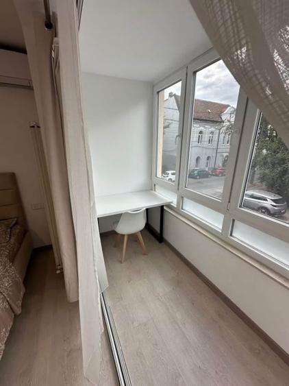 Apartament cu 2 camere semidecomandat, mobilat în Horea