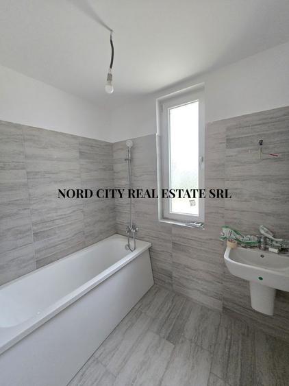 Casă individuală cu 4 camere cu Canalizare în Tunari