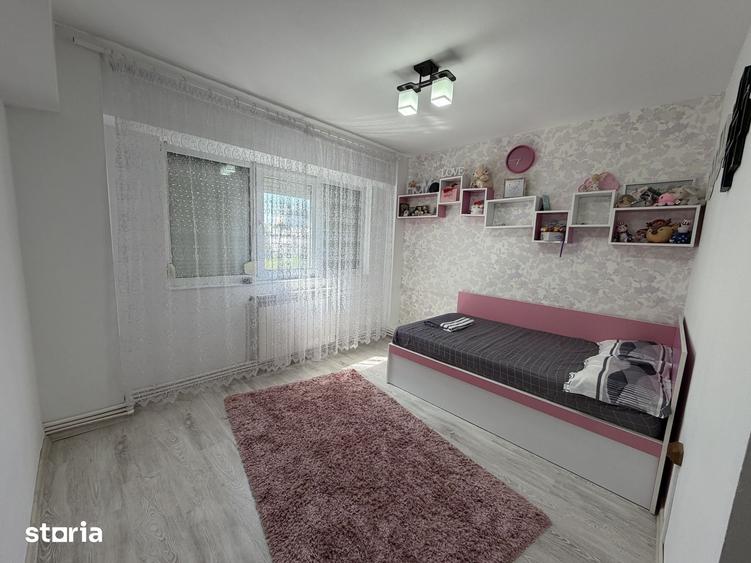 Apartament cu 2 camere decomandat în Obor