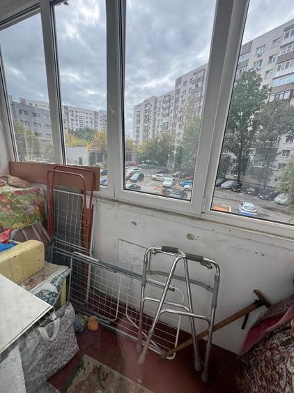Apartament cu 2 camere semidecomandat în Militari