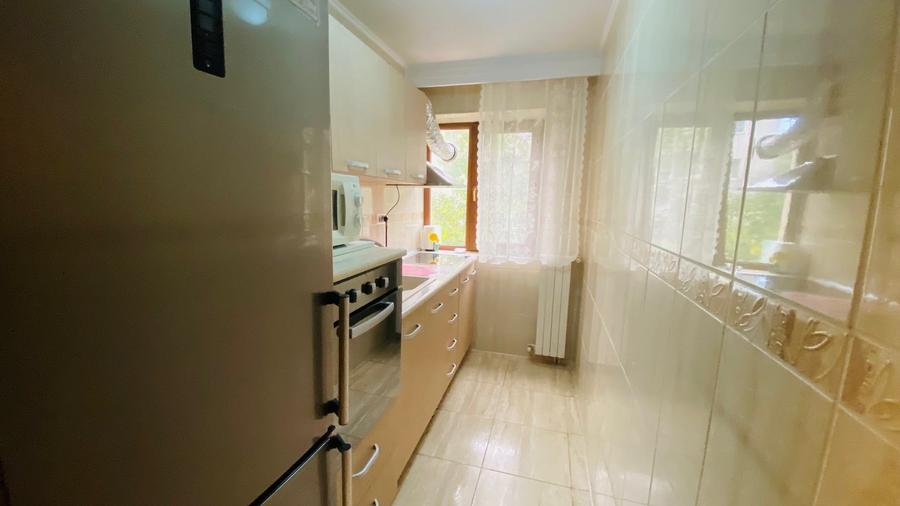 Apartament cu 3 camere semidecomandat în Tomis Nord