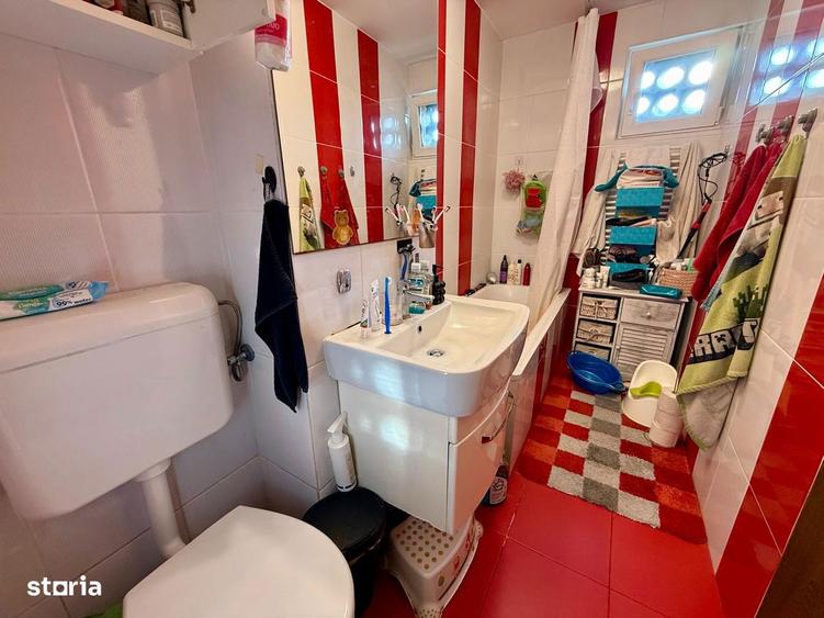 Apartament cu 3 camere în 7 Noiembrie