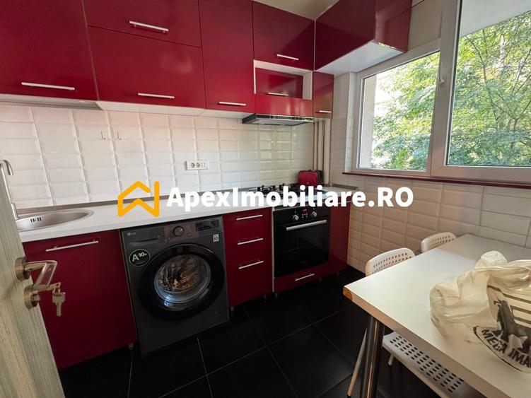 Apartament cu 2 camere semidecomandat în 1 Mai