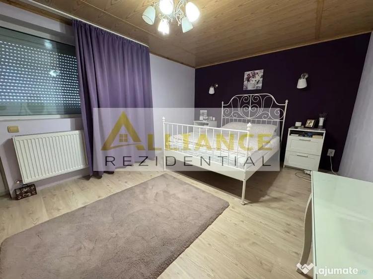 Casă cu 8 camere cu Teren 1086 Mp în Frumușani
