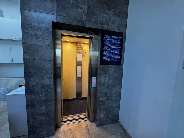 Spațiu comercial, de 703 mp, în Grivița