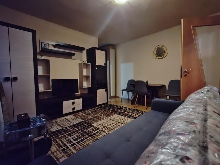 Apartament cu 2 camere semidecomandat, mobilat în Gheorgheni