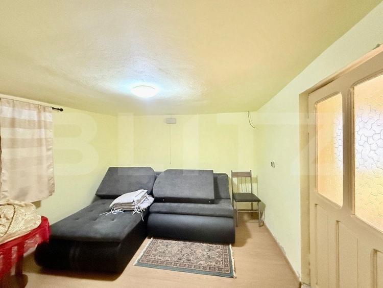 Casă individuală cu 4 camere cu Canalizare în Exterior Vest