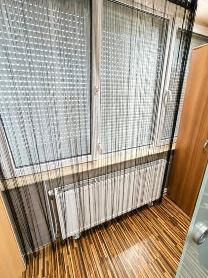 Apartament cu 3 camere decomandat în Între Lacuri