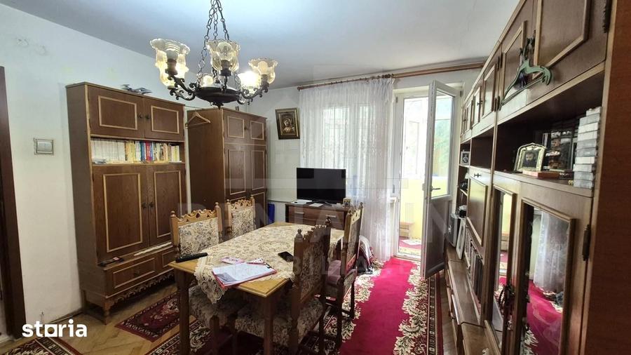 Apartament cu 3 camere semidecomandat, mobilat în George Enescu