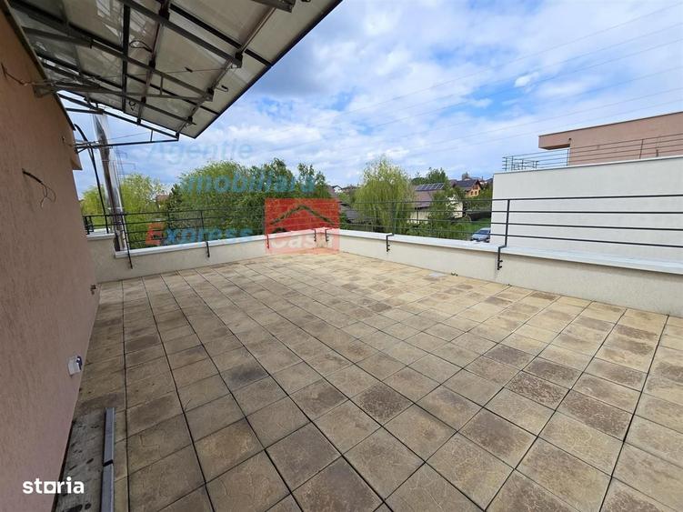 Casă cu 4 camere cu Teren 500 Mp în Aroneanu