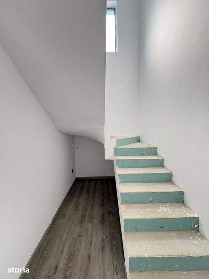 Casă cu 3 camere cu Teren 220 Mp în Central