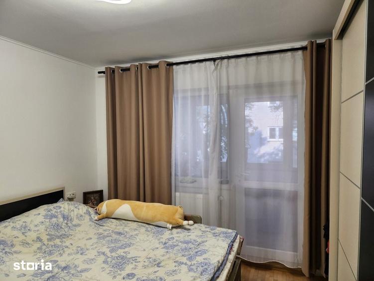 Apartament cu 3 camere decomandat în Militari