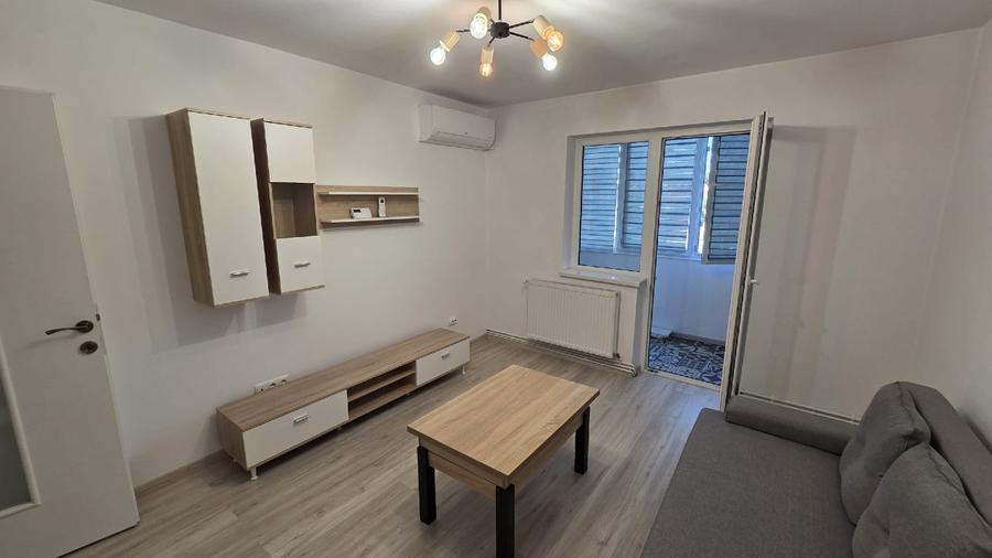 Apartament cu 2 camere decomandat în Gruia