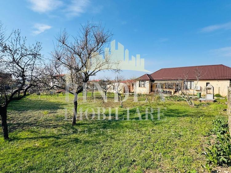 Casă individuală cu 4 camere cu Canalizare în Giarmata