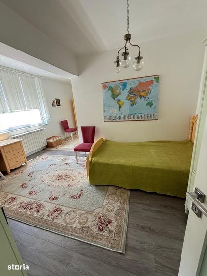 Apartament cu 4 camere decomandat în Ultracentral