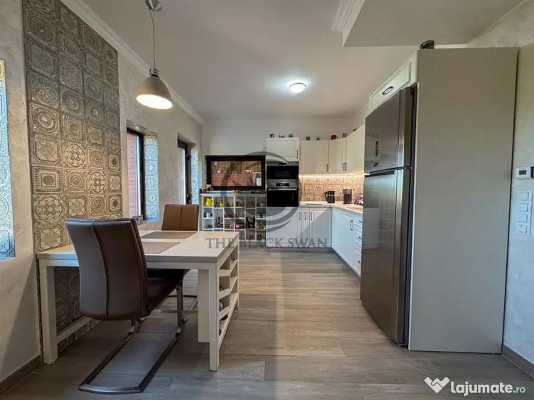 Casă cu 5 camere cu Teren 1073 Mp în Mehedința