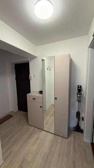 Apartament cu 2 camere decomandat, mobilat în Plopilor
