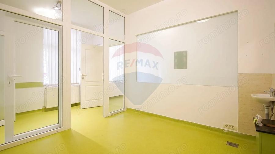 Spațiu comercial, de 66 mp, în Brașovul Vechi