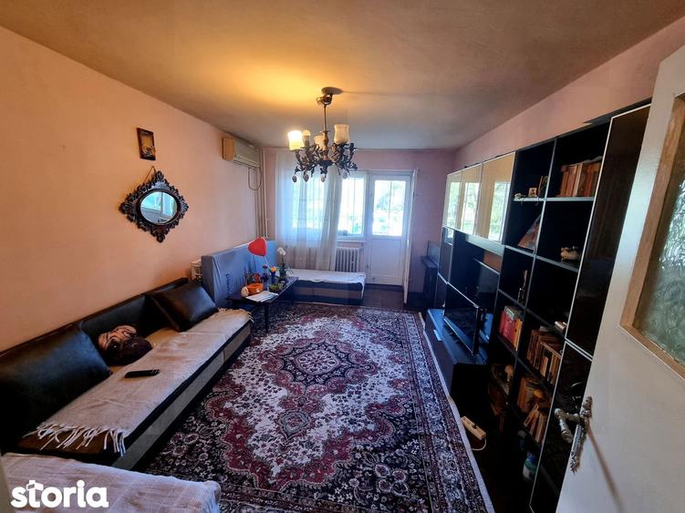 Apartament cu 4 camere decomandat în Tomis Nord