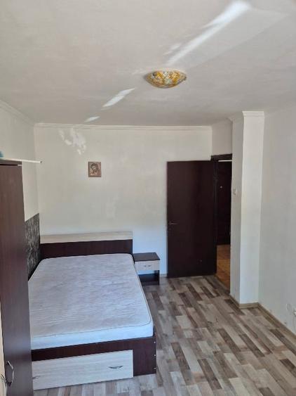 Garsonieră decomandată, mobilată în Găvana 3
