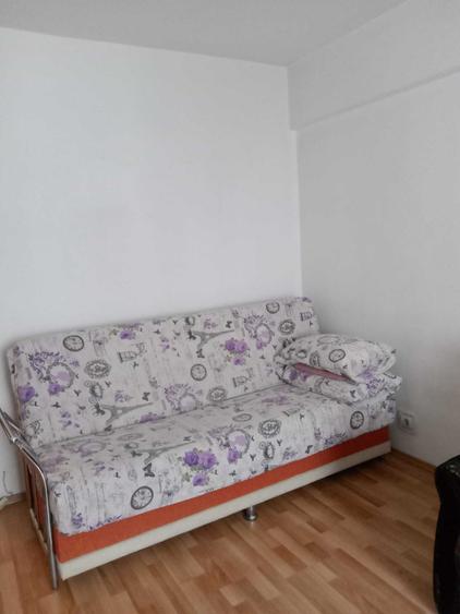 Garsonieră decomandată în Berceni