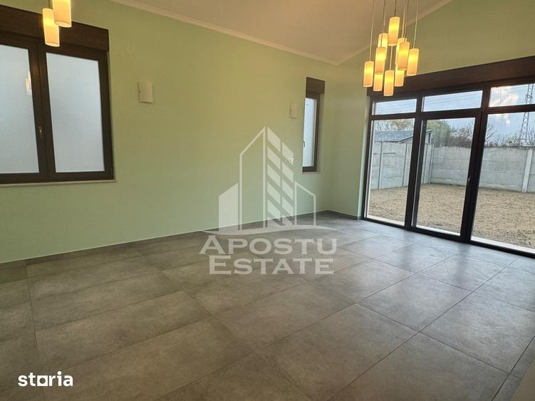 Casă cu 4 camere cu Teren 519 Mp în Ghiroda