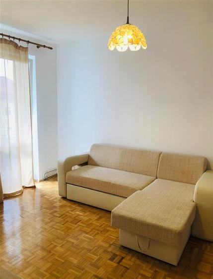 Apartament cu 2 camere semidecomandat în Centrul Istoric