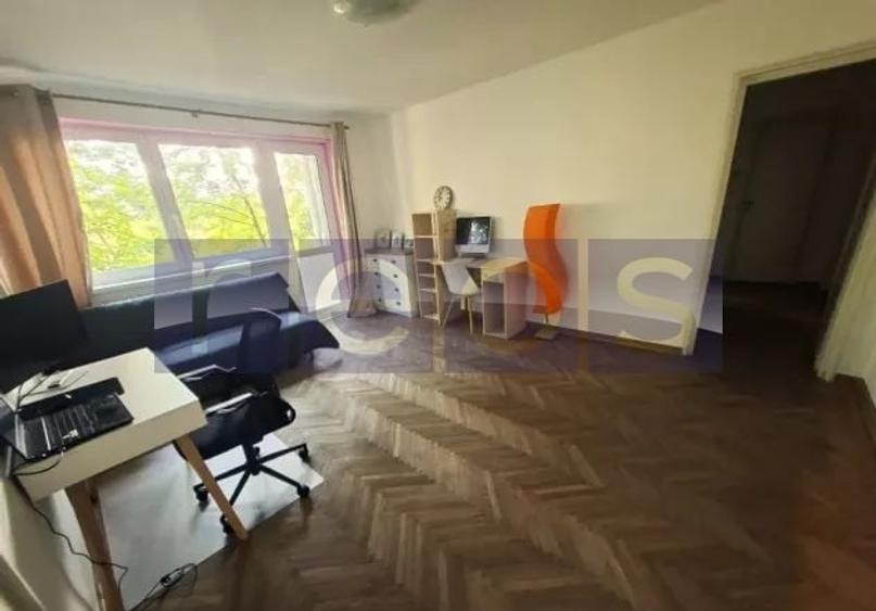Apartament cu 3 camere semidecomandat în Timișoara