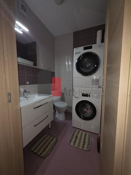 Apartament cu 3 camere decomandat în Politehnica