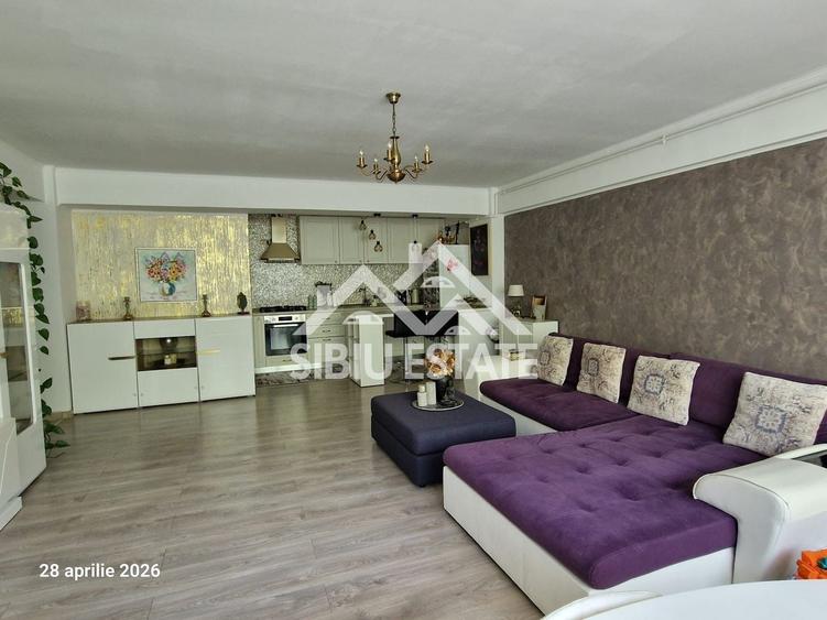 Apartament cu 3 camere semidecomandat în Mihai Viteazul