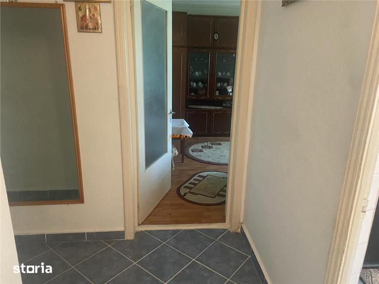Apartament cu 2 camere decomandat în Gară